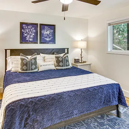 Rustic-Chic Sapphire Home With Wraparound Decks